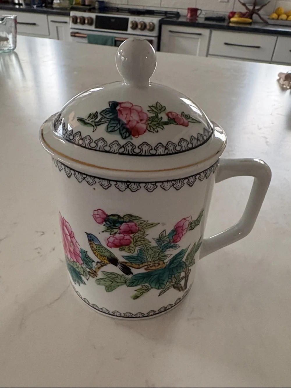 Vintage Chinese‎ floral/bird mug with cover